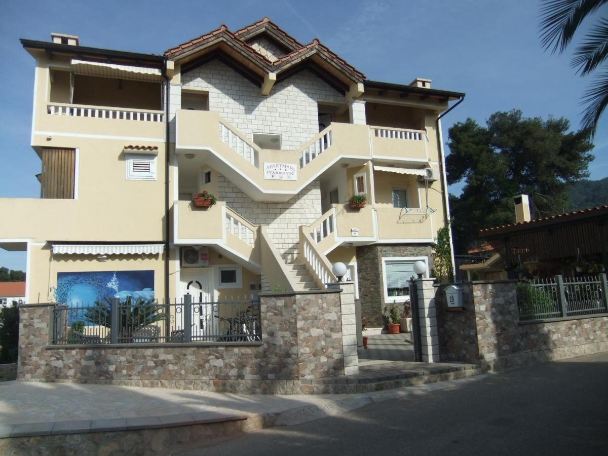 Apartments 2 Ivankovic Stari Grad  Exterior photo
