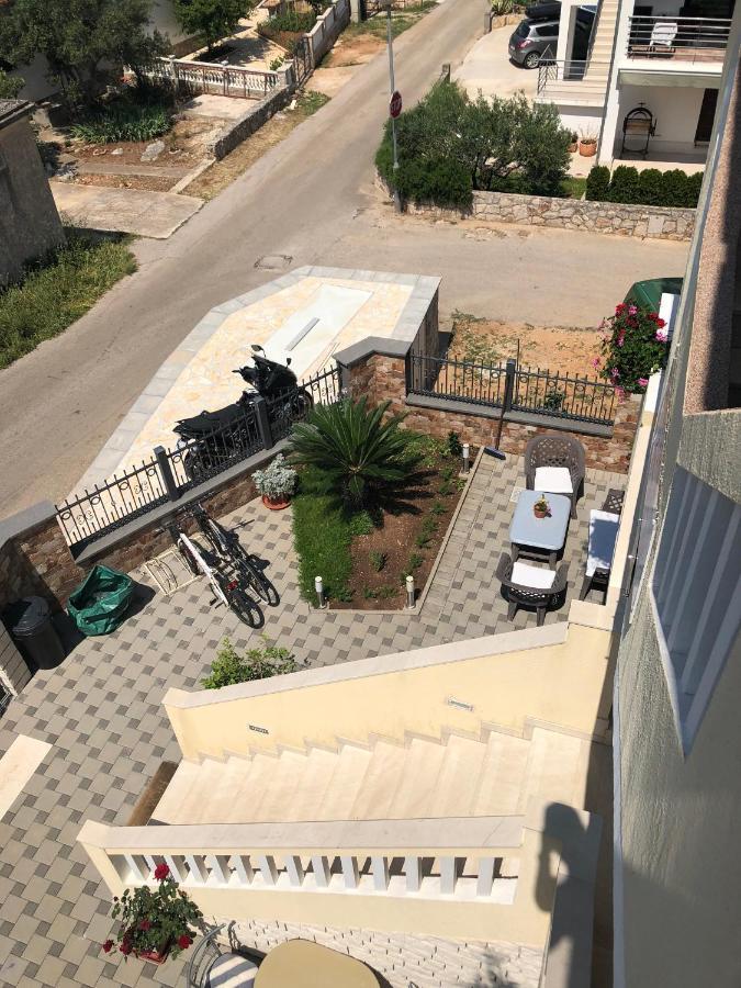 Apartments 2 Ivankovic Stari Grad  Exterior photo